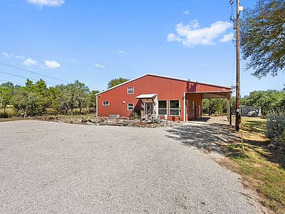 3rd image of 2633 N Us Highway 281