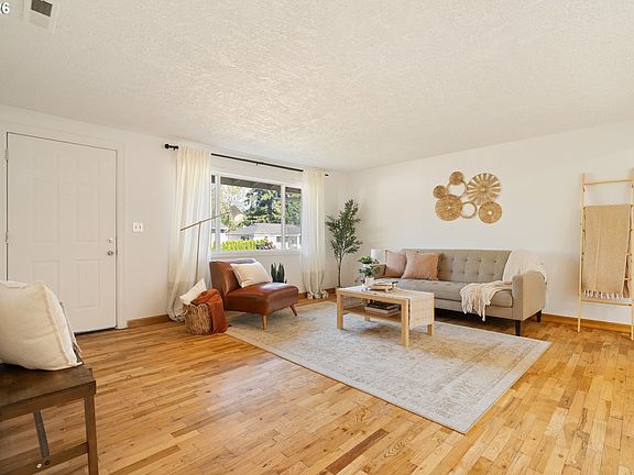 4th image of 9768 SE 66th Ave