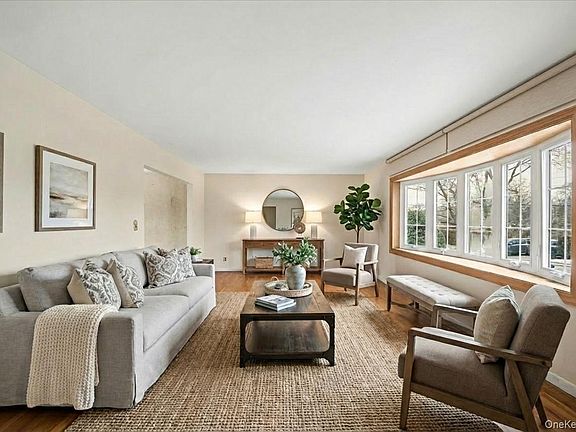 2nd image of 39 Claire Avenue