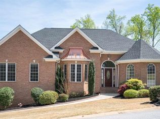 1018 Bent Creek Run Dr, Greer, SC 29651