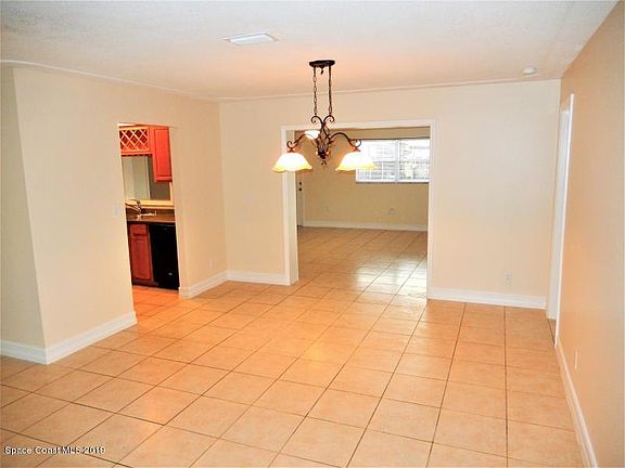 4th image of 4085 Calendula Ave