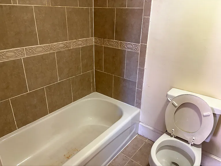 4 Sussex St #3 — Photo 5
