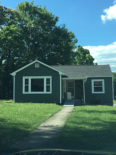 123 Galloway St Photo 1