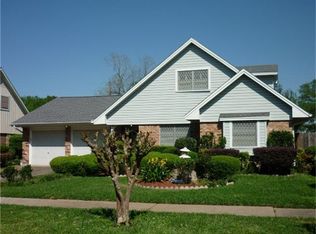 2713 Huckleberry Ln, Pasadena, TX 77502