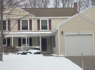 16 Winchester Ct #42, Kennebunk, ME 04043