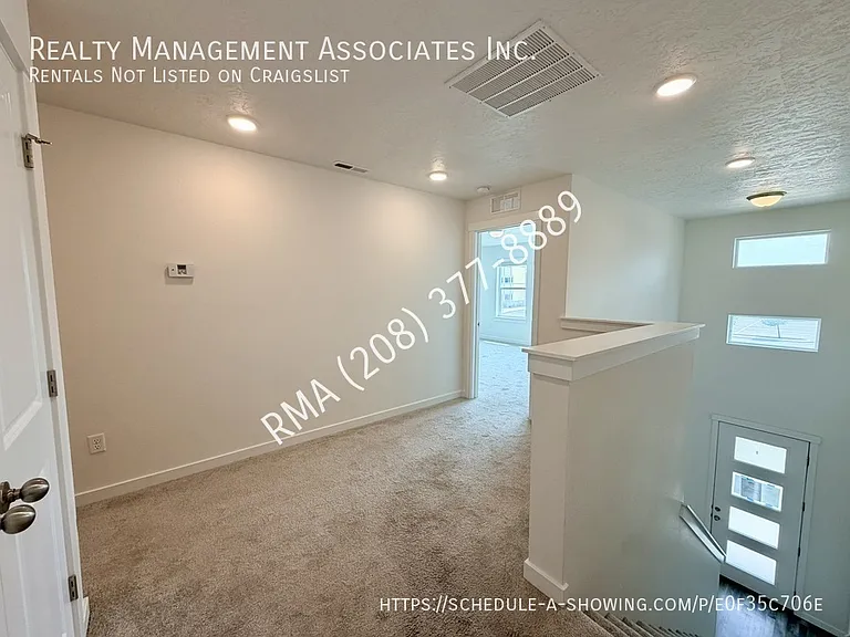 4719 W Santa Fe Ln — Photo 6