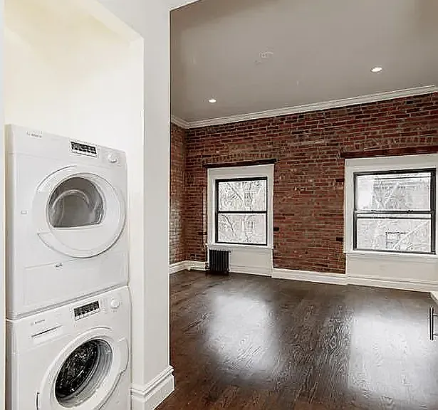 222 E 12th St #5A — Photo 3