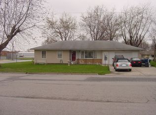527 S 3rd St, Odessa, MO 64076