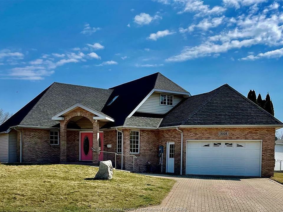1st image of 3028 Aurelia Cres