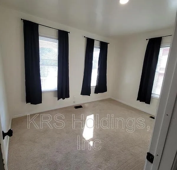 1112 Hoover Ave — Photo 11