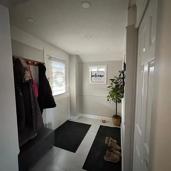 1364 McKay Ave — Photo 2