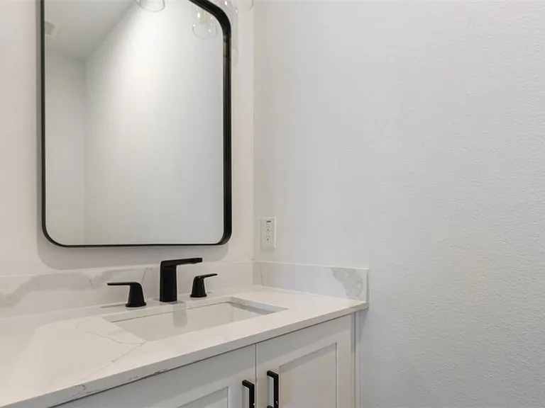 1267 Oakmont Bend Dr — Photo 17