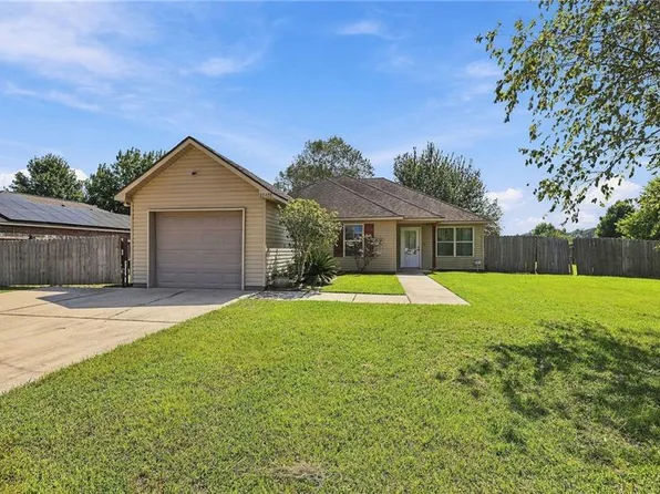 28436 Holiday Dr, Ponchatoula, LA 70454