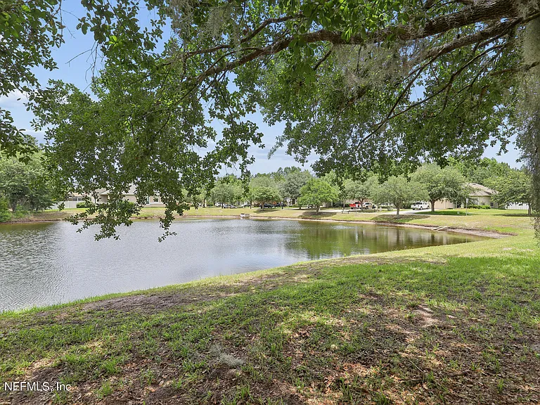11242 Panther Creek Pkwy — Photo 34