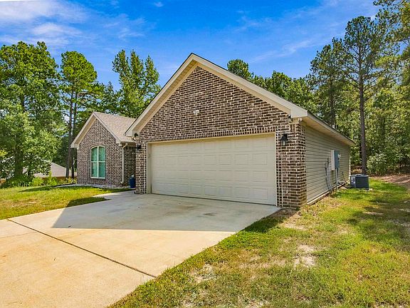 4th image of 377 Reuben Dr