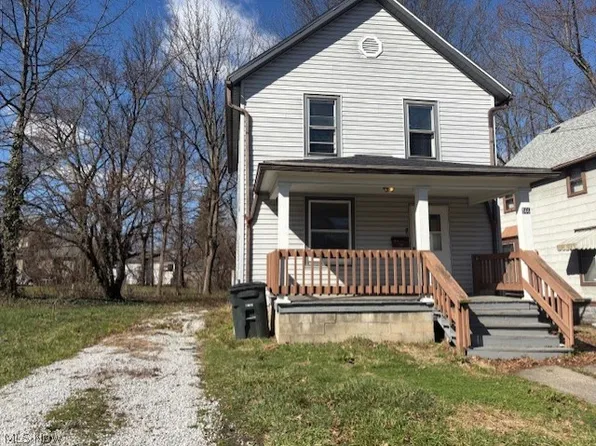 566 Sumner St, Akron, OH 44311