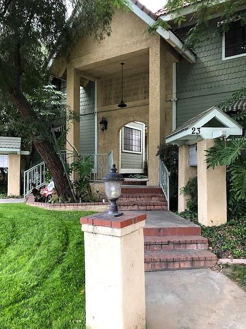 1st image of 23 Palmetto Dr APT D