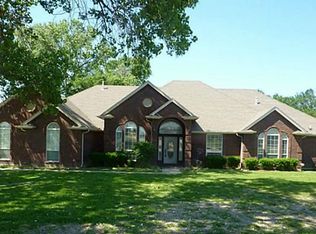 301 Burtonwood Cir, Ovilla, TX 75154