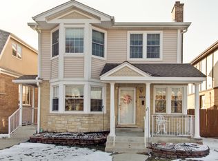 7332 N Osceola Ave, Chicago, IL