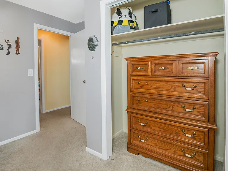 4201 E Cambridge Dr — Photo 35