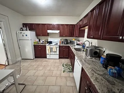 1247 Beacon St #1 — Photo 8