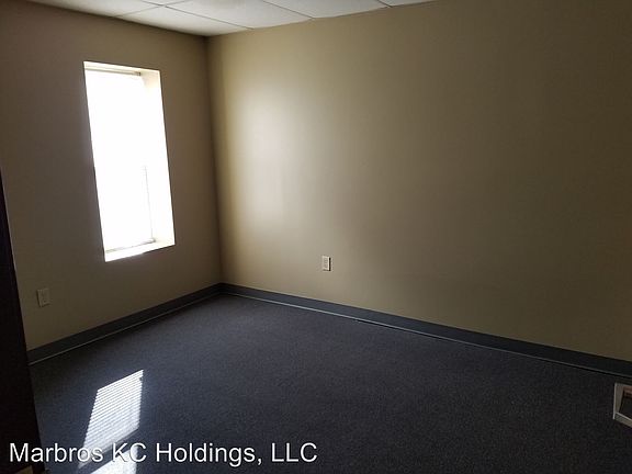 3rd image of 2017 E Linwood Blvd APT 209