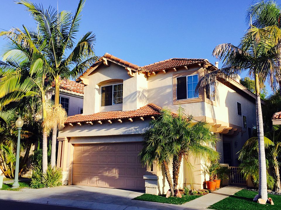 Beautiful home in Eastlake