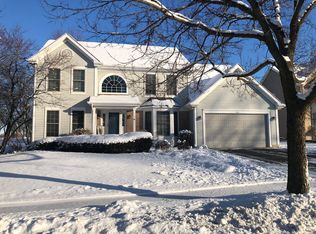 472 Adare Dr, Cary, IL 60013