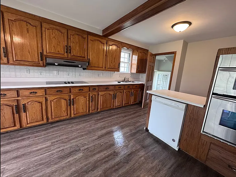 2704 S Macedonia Ave — Photo 8