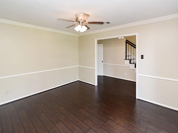 5th image of 10806 Glenway Dr