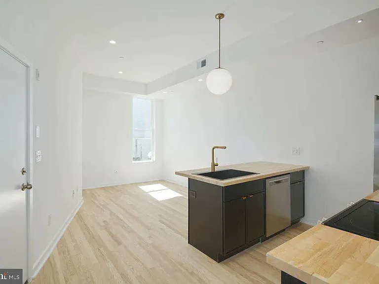 2331 Frankford Ave #3 — Photo 4
