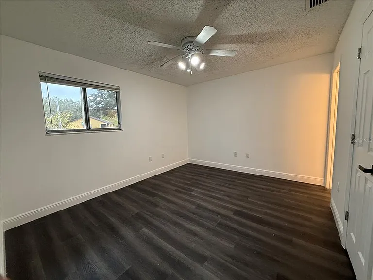 4999 Dover Cir — Photo 10