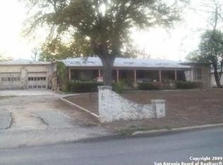 135 E Quill Dr, San Antonio, TX 78228