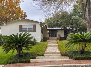 705 Morningside Dr, Terrell Hills, TX 78209