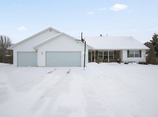 2092 Weedy St, Green Bay, WI 54313