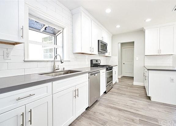 5th image of 463 W Columbia Ave