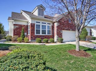 14772 Thornbird Manor Pkwy, Chesterfield, MO 63017