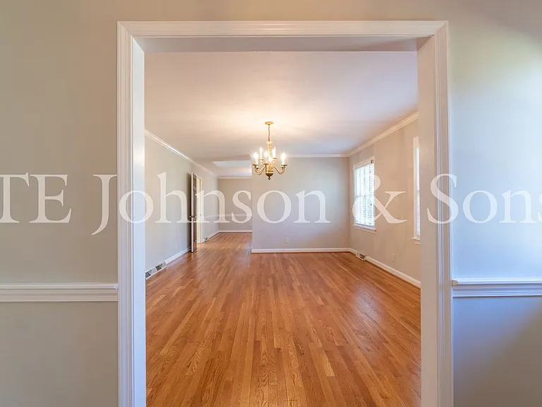 3520 Kirklees Rd — Photo 3