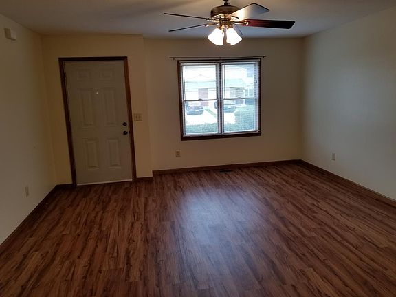2nd image of 221 Elas Ct