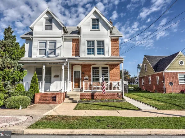 1145 Manor St, Columbia, PA 17512