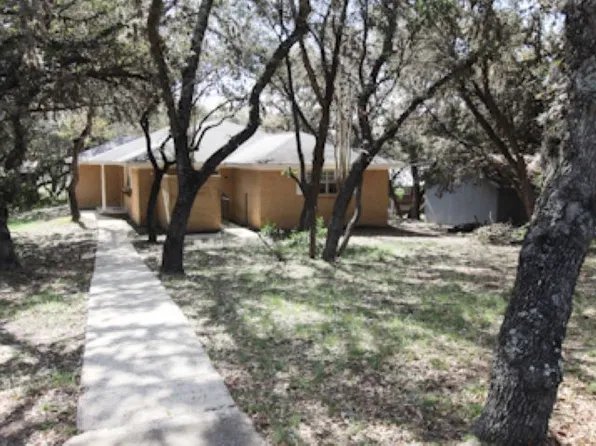 1251 Pebble Beach Rd, Lakehills, TX 78063