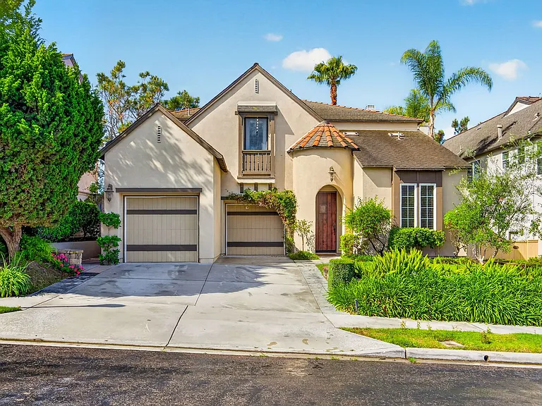 13720 Rosecroft Way — Photo 1