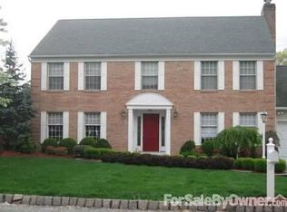 16 Dave Espie Way, Wayne, NJ 07470