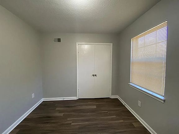 5th image of 3829 Ford Rd