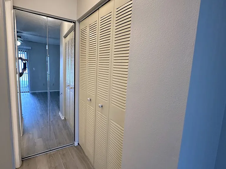 5401 Britwell Ct — Photo 16