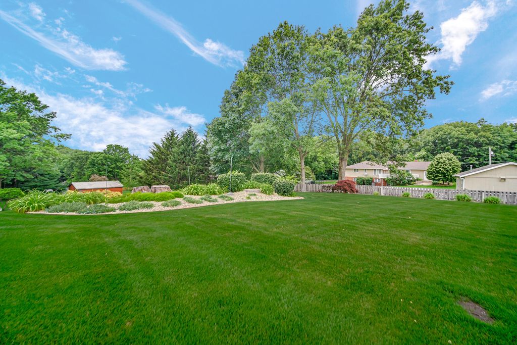 5617 W Wilmens Trl, La Porte, IN - View 4