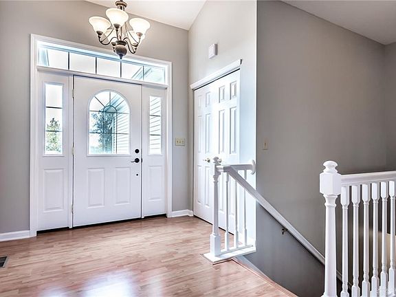 3rd image of 2502 Katie Dr
