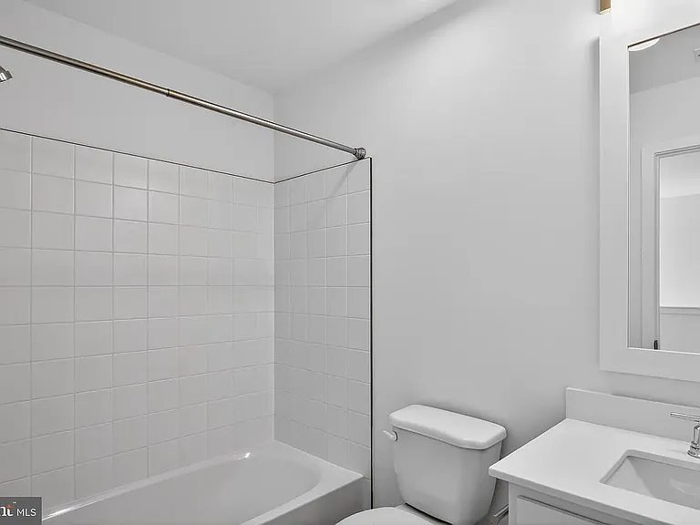 236 Clement Loop — Photo 25