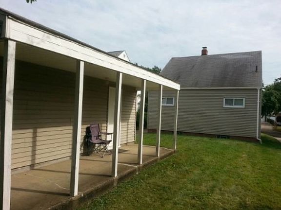 3rd image of 799 Minota Ave