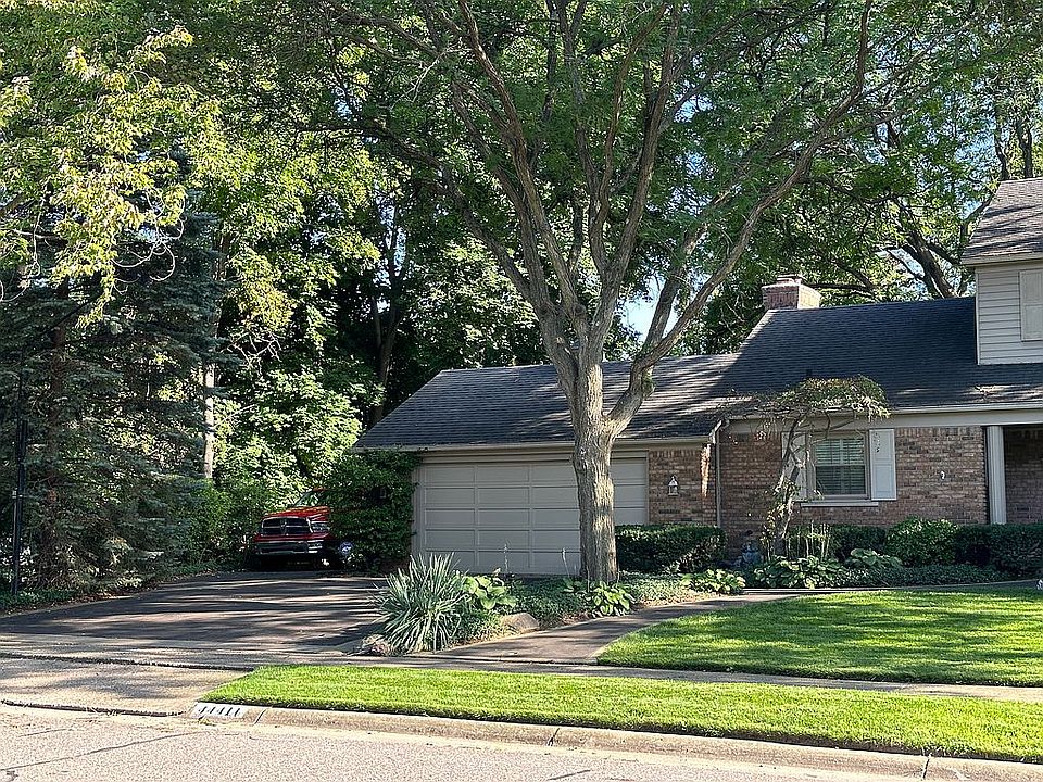 1st image of 44411 Beech Dr